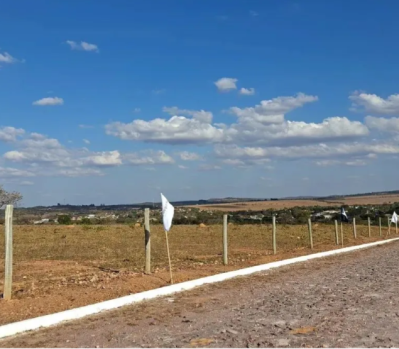 Portal do Gurita 1000 metros - Funilândia - MG - Terrenos, sítios e fazendas - Centro, Funilândia 1463385419 _ OLX - Google Chrome 13_01_2026 17_17_43